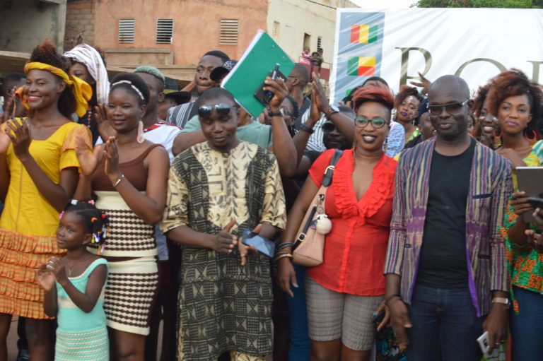 MODE: À Bobo-Dioulasso la mode s’est déportée dans la rue.