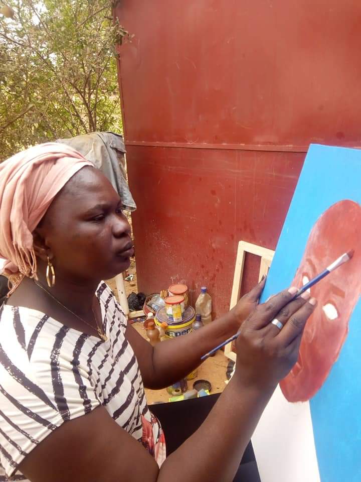  PEINTURE: Découvrons un artiste peintre Mariam Sougué, La femme de dessin.