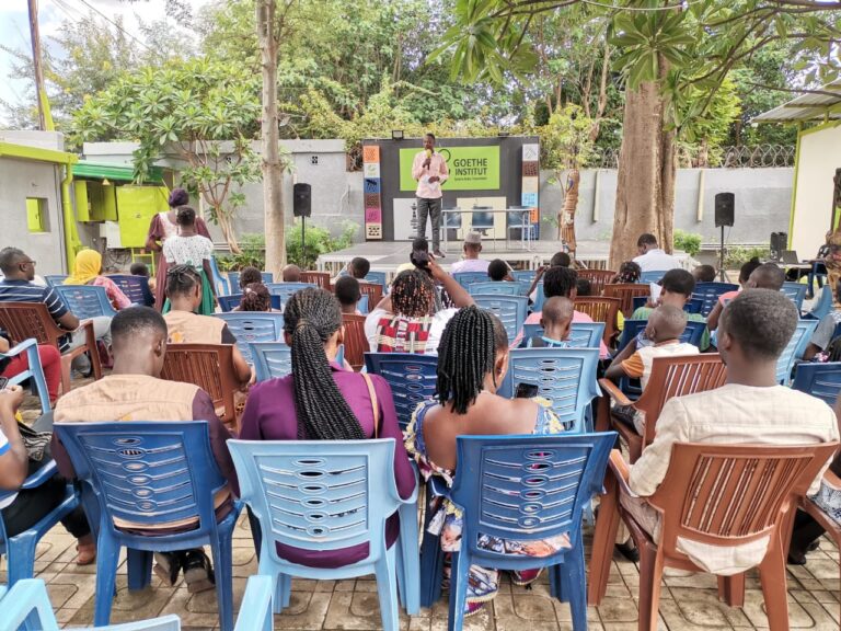 Camp Vacances Littéraires: 35 enfants âgés de 7 à 15 ans initiés à la lecture